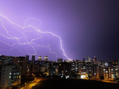 The tiny device generates electricity from the air in a way that resembles how clouds make the electricity we see in lightning bolts.